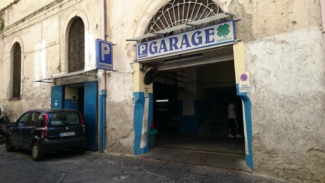 Casa Donna Aiuola Lägenhet Neapel Exteriör bild